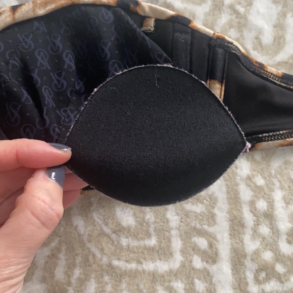 Victoria’s Secret swim suit top - Picture 9 of 10